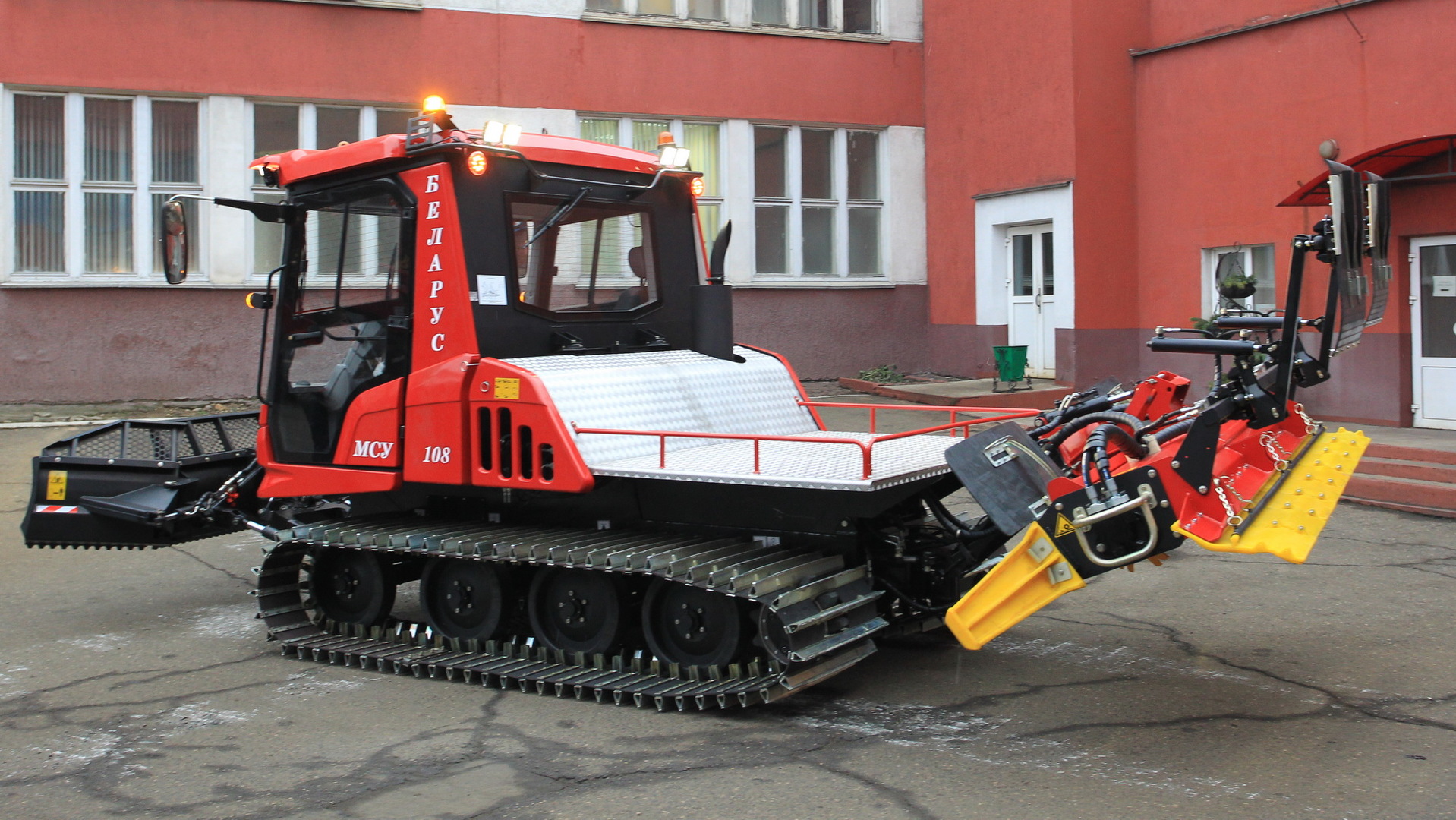 Минская техника. Ратрак МСУ 108. Ратрак "Беларус МСУ-108. Ратрак МТЗ. Белорусский ратрак.