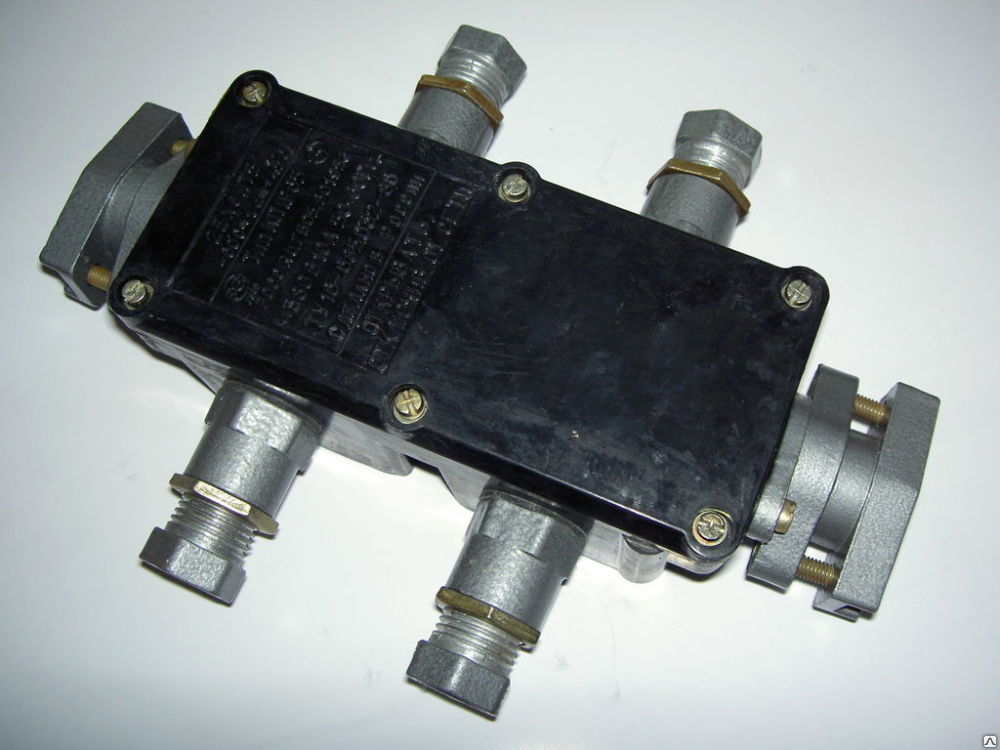 Кп 6 24. Коробка КП 12-2/1. КП-24 коробка соединительная взрывозащищенная. Коробка соединительная КП-24-24. Коробка клеммная взрывозащищенная кп12.