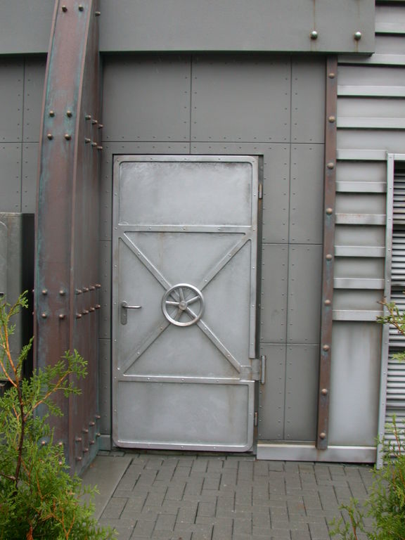 Дверь защитно герметичная