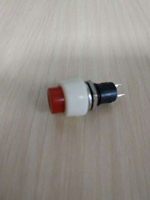 Кнопочный выключатель DS-450 красный