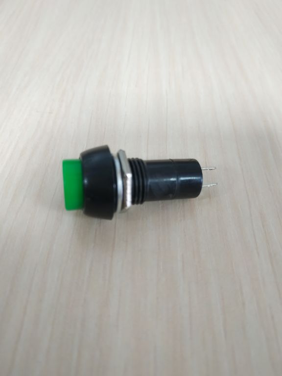 Кнопочный выключатель DS-427 зелёный