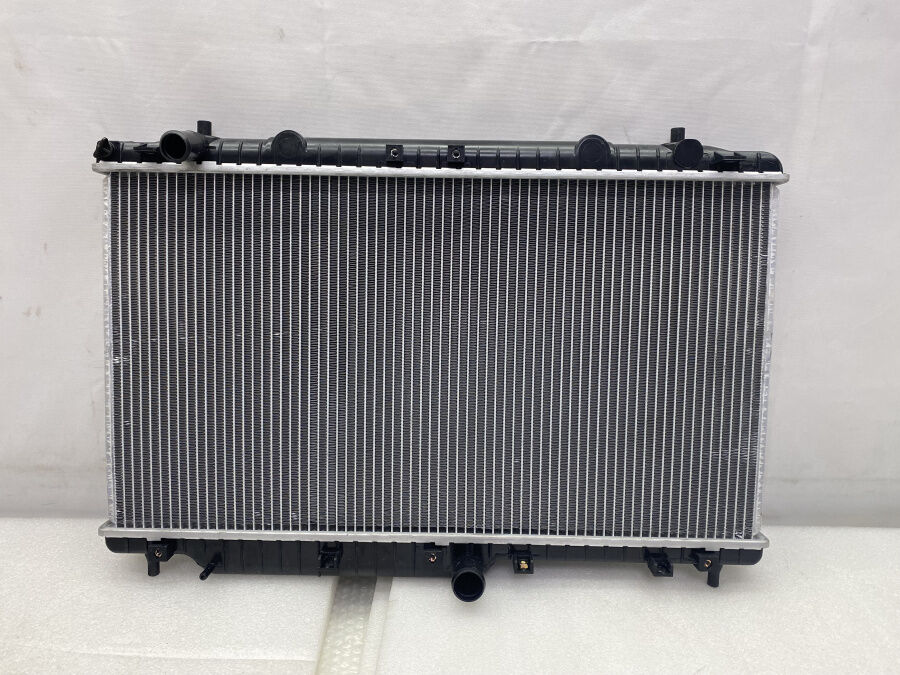 Радиатор охлаждения A21-1301110 Chery Fora (A21)