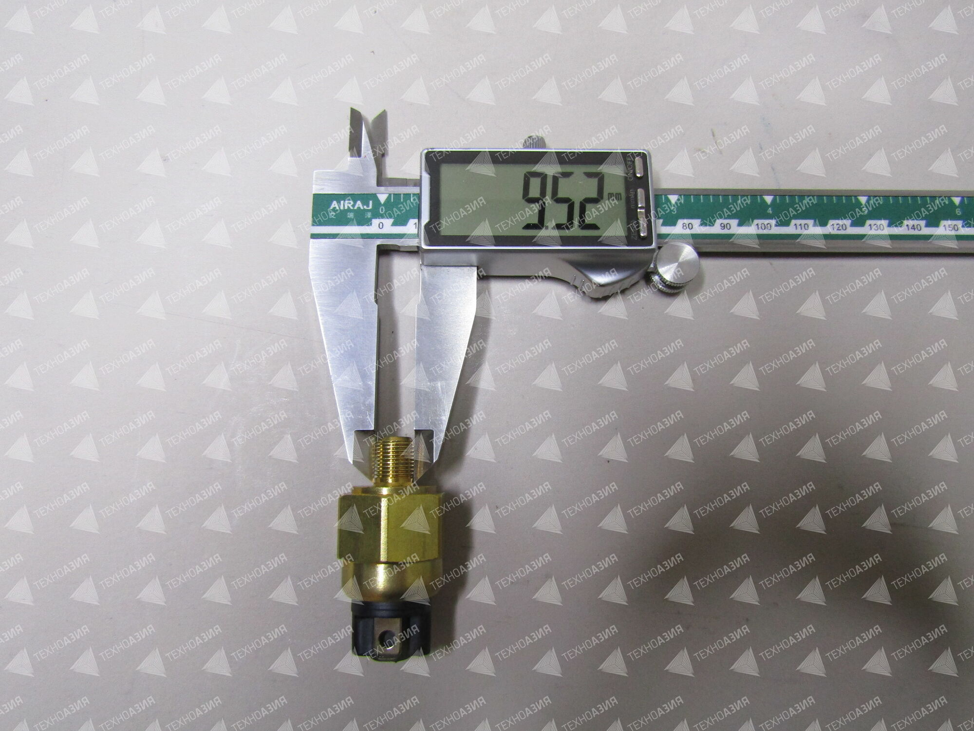 Датчик давления масла PS31 268077 (9 Бар) АКПП XCMG ZL50G GEMS 6