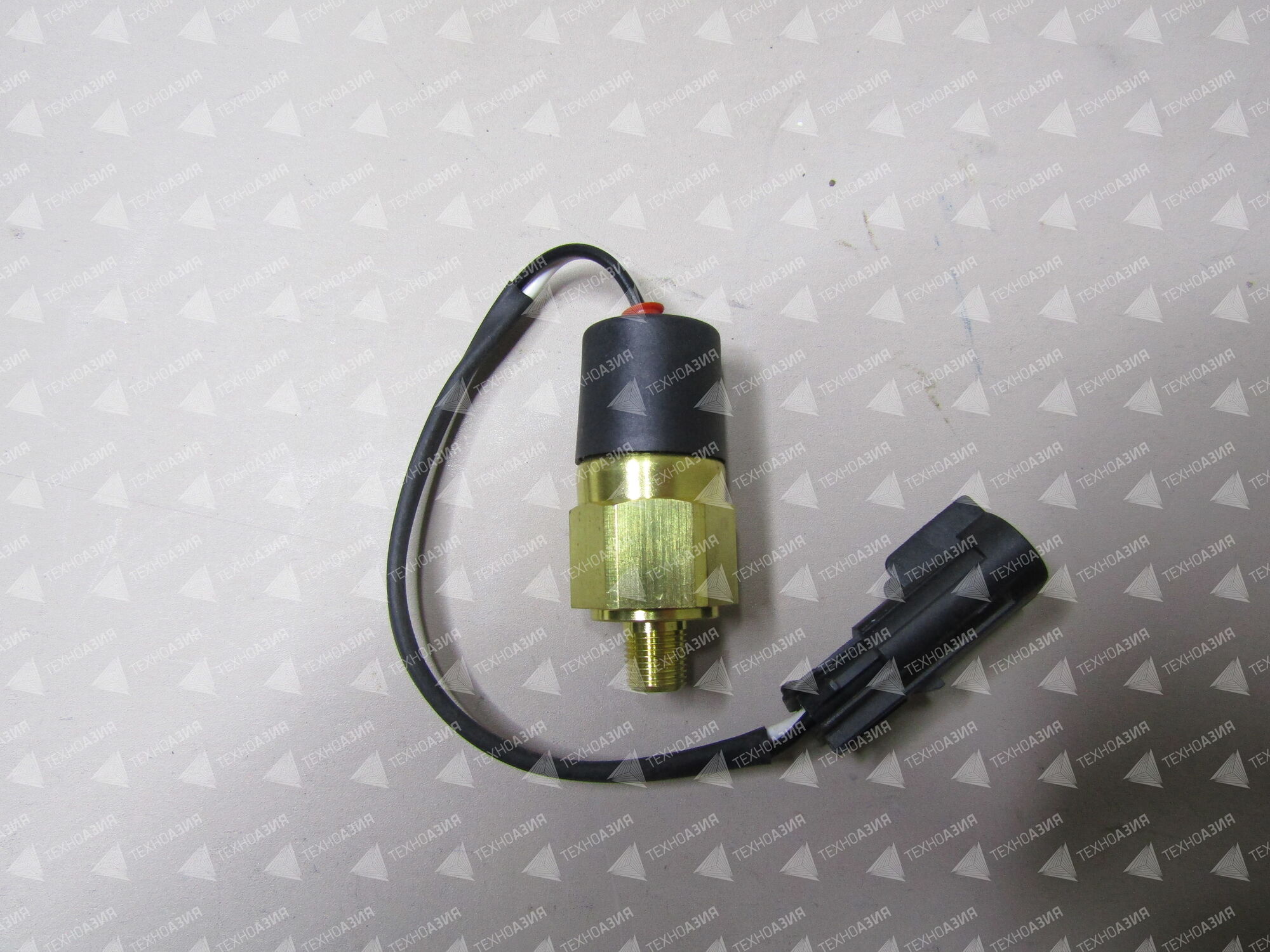 Датчик давления масла PS31 (0,7 Бар, с проводом) АКПП XCMG ZL50GL GEMS
