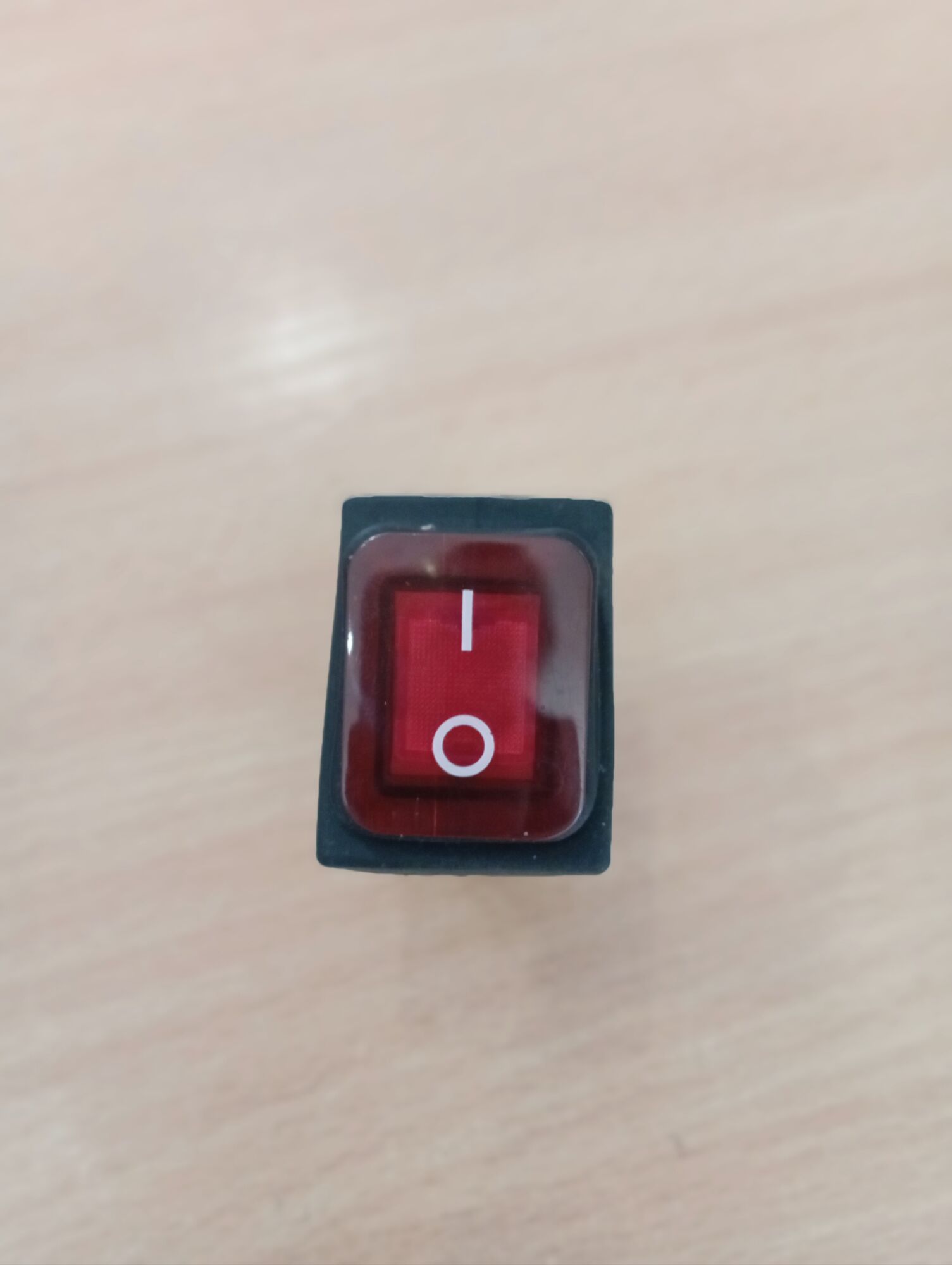 Выключатель Переключатель кнопка красный зеленый 16А 250V, 20A 125V (4-х контакт.) для холодильного агрегата клавишный